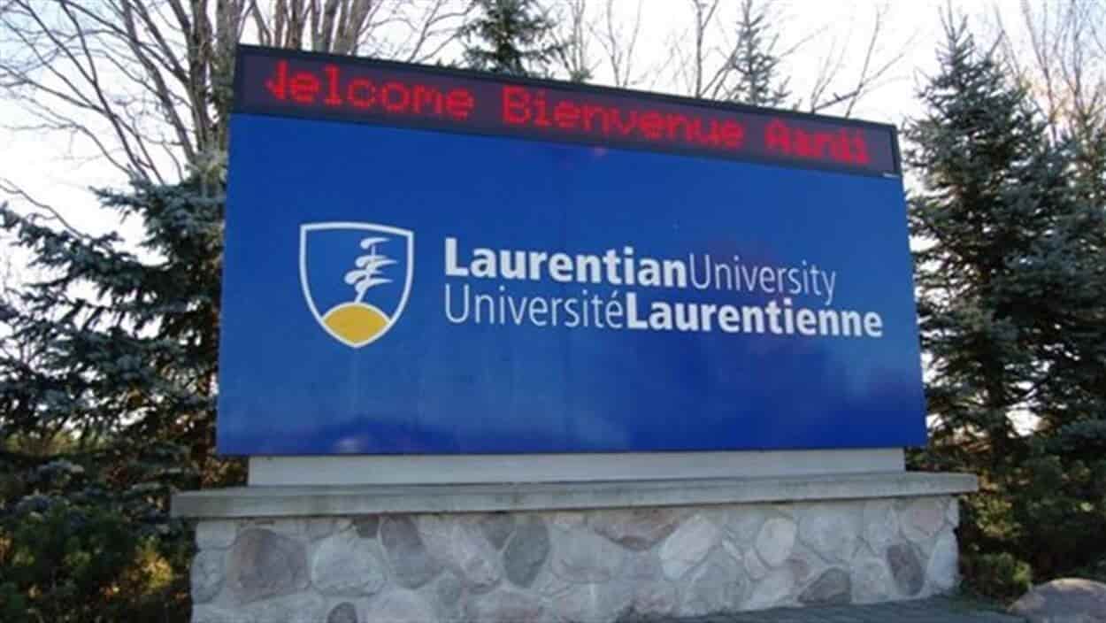 منحة جامعة لورانس في كندا للحصول على الماجستير للطلاب الدوليين 2021