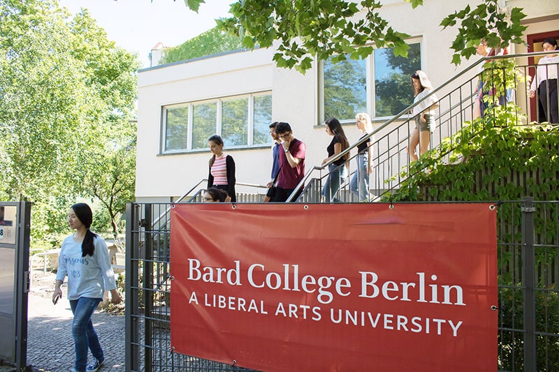 منحة Bard College Berlin لدراسة البكالوريوس في ألمانيا 2022 | ممولة